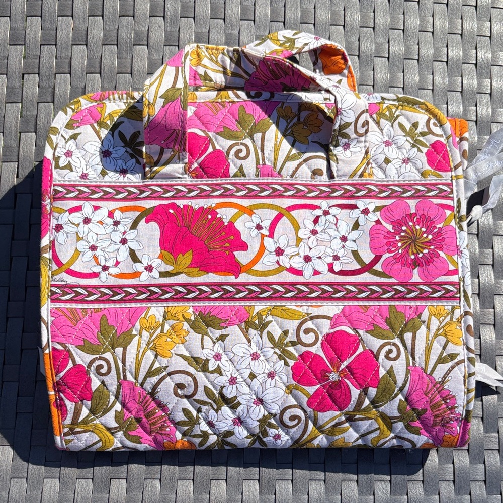 Vera Bradley Hanging Makeup Travel Organizer Bag in Tea Garden Pattern